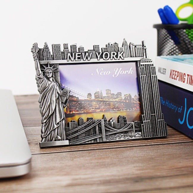 Metal Skyline Mold "NEW YORK" Silver NYC Picture Frame | New York City Souvenir | NYC Souvenir Travel Gift