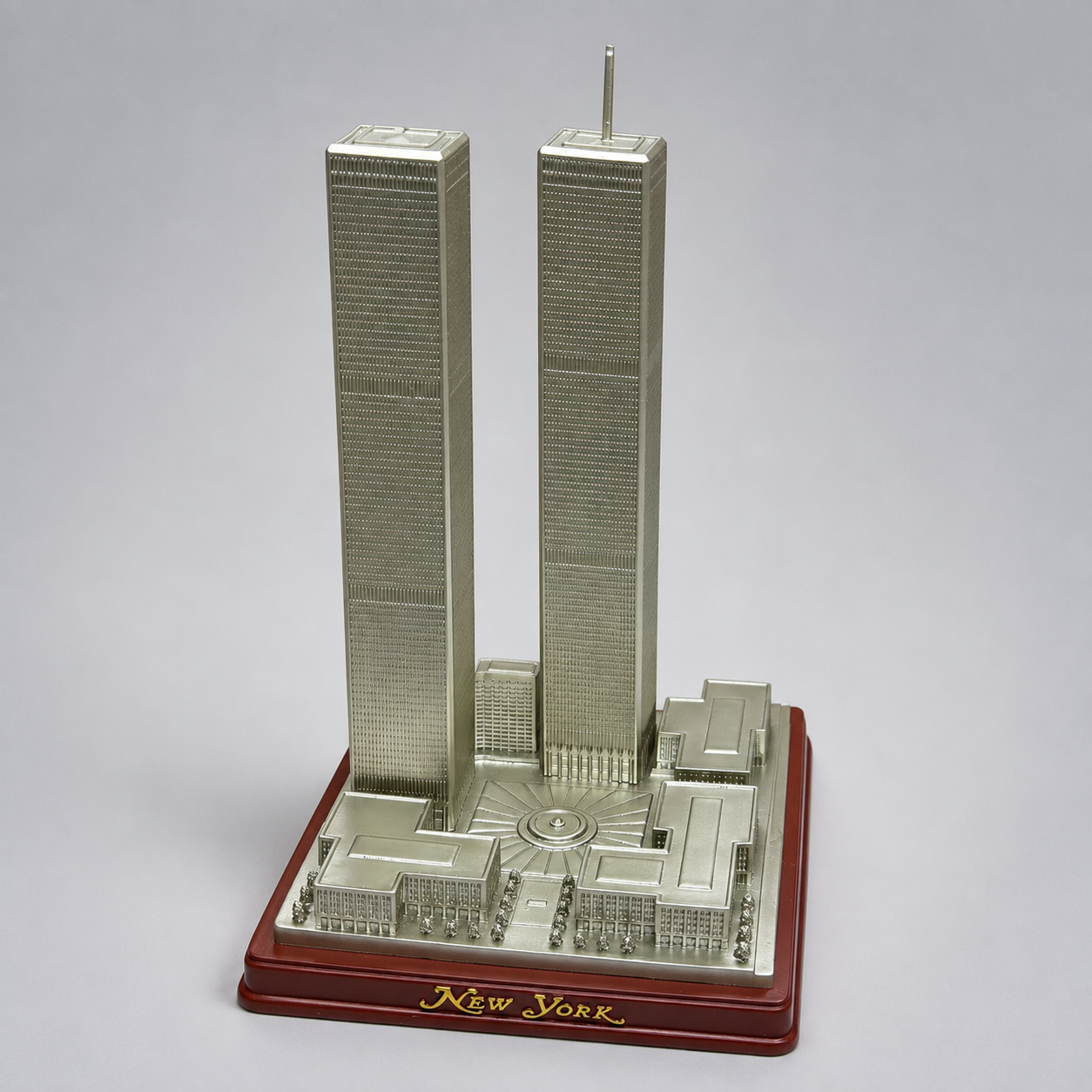 Twin Towers architectural model, 12" Collector Scale, alternate view